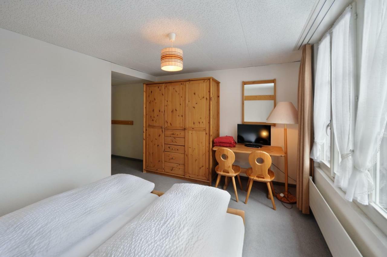 Hotel Krone Budget Lenk Exteriör bild